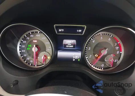 2015 Mercedes-Benz Cla 250 4Matic z USA, uszkodzony, nr VIN WDDSJ4GB2FN221329